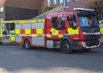 Royal Berkshire Fire and Rescue Service crews from Caversham Road and Whitley Wood fire stations were sent to attend a fire in a high-rise on Oxford Road.