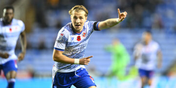 Reading FC, Charlie Savage