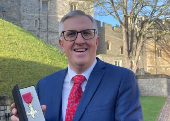 Andrew Charlton-Perez