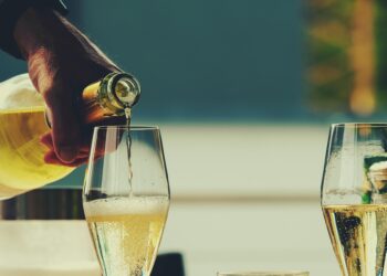 A searing drama at Wokingham Theatre, Who's Afraid of Virginia Woolfe, will support Promise Inclusion. Picture: NickyPe via Pixabay