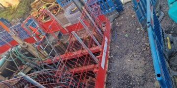 specialist teams are carrying out repairs after a previous effort failed due to ground collapse. Pic: WBC.