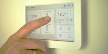 Visitors to the next Spencers Wood Repair Cafe can learn about energy saving tips from KillAWatt. Picture: Rudy and Peter Skitterians via Pixabay