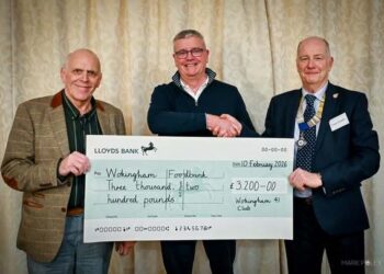 Left to right, Steve Joy, Simon O'Kane, and Clive Eckett, as Wokingham 41 Club presented a cheque to Wokingham Foodbank. PIcture: Mark Poley