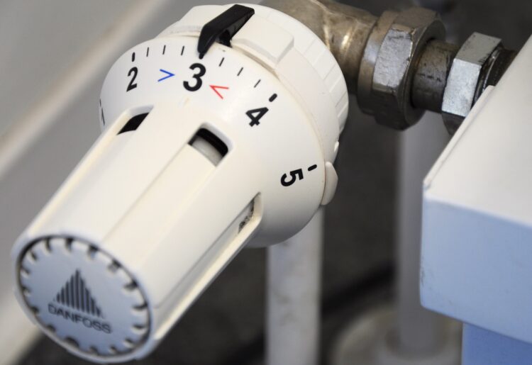 People should be safe in their warm homes, not having to go to warm banks Picture: ri from Pixabay