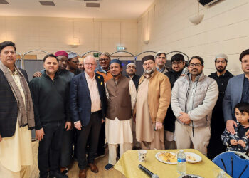 Clive Jones MP with members of the Wokingham Islamic Centre.