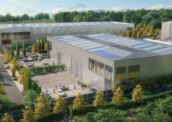 A CGI of a plan to replace Shire Hall, the former Berkshire County Council offices in Shinfield Park with six logistics units. Credit: Fiera Real Estate / Wrenbridge.