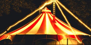 Circus Pazaz is coming to Winnersh Primary School. Picture: Ingo Ellerbusch via Unsplash