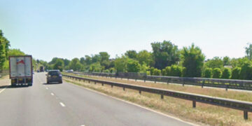 There'll be full overnight closures and lane closures on the A3290.