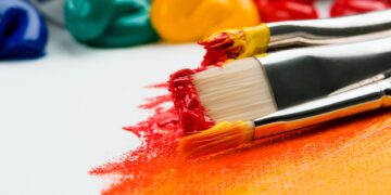 Artist Sarah Janavicius will demonstrate her methods at a Wokingham Art Society meeting. Picture: Anna Kolosyuk via Unsplash
