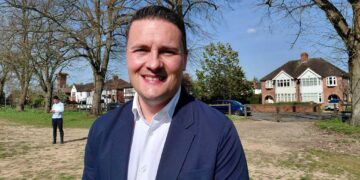 Wes Streeting, the heath secretary and the Labour MP for Ilford North at Prospect Park in West Reading. Credit: James Aldridge, Local Democracy Reporting Service