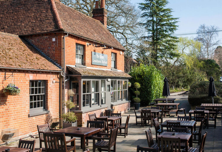 Ye Olde Leathern Bottel pub on Barkham Road.