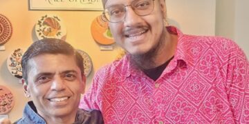 Chef Awanish Roy (left) of Club India s teaming up with chef Inderpal Singh.