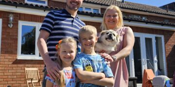 Kersti Ludvig (39) and Mihkel Olop (44) with their children Scott and Isabel and their dog Chucky
