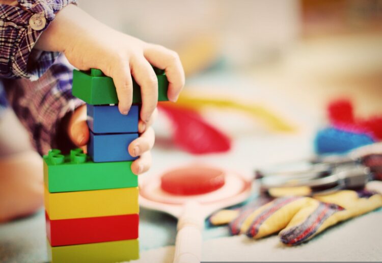 Children and carers meet at Kings Kiddies in Wokingham. Picture: Esi Grunhagen via Pixabay