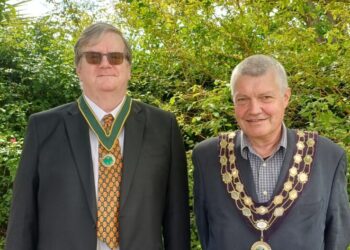 Councillor Alistair Neal (Liberal Democrats, St Nicolas), right, the Mayor of Earley Town Council for 2026/27, with deputy mayor cllr Andrew Long (Liberal Democrats, Cutbush). Credit: Earley Town Council
