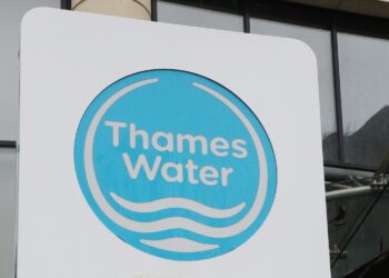 Thames Water has shared figures which show that demand rose by more than 1 billion litres of extra water over scorching May bank holiday last week. Picture: Dijana Capan/DVision Images