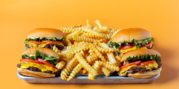 Shake Shack, which specialises in burgers and milkshakes, is set to become the latest international food outlet bringing its offerings to the town.