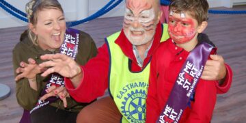 Walkers from all over the borough fundraised for their chosen charity. Picture: Bracknell Together Walk