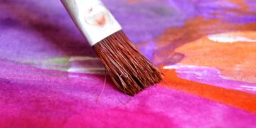See an artist at work at Woodley & Earley Art Group. Picture: Uwe Baumann via Pixabay