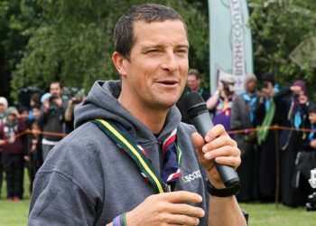 Pic: Bear Grylls. Steve_w/ via Wikimedia Commons.