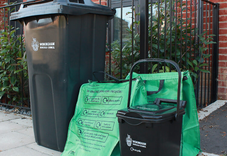To help reduce smells and keep containers tidy in the heat, please keep bin lids closed and make sure food waste is securely wrapped or sealed.