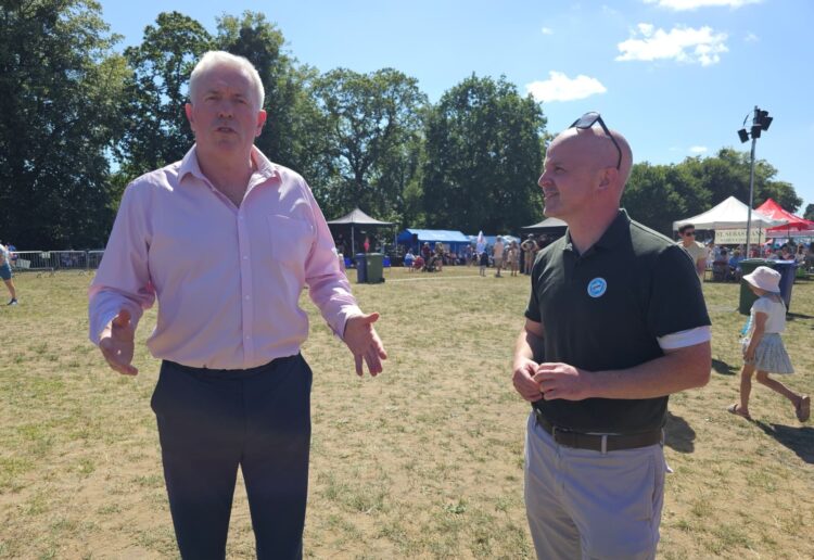 Col James Sunderland and Cllr John Edwards at the Crowthorne Carnival debating defence spending