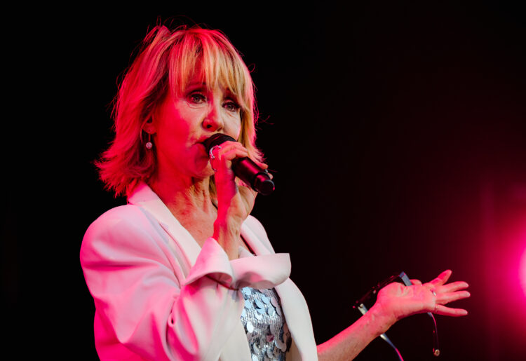 Lulu at |Henley Festival. Pic: Garry Jones.