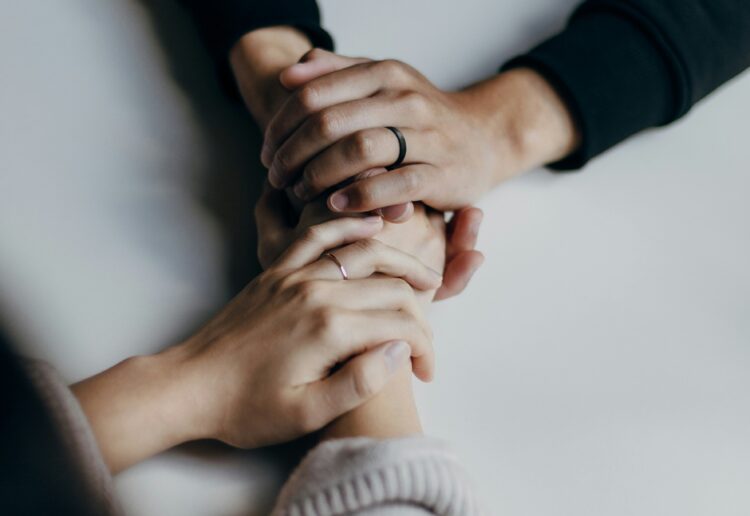 Home-Start is looking for kind volunteers to help support local families. Picture: Priscilla Du Preez ca via Unsplash