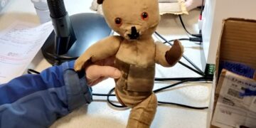 A sad teddy minus a leg was in need of a repair at the Woodley Repair Cafe. Picture: Woodley Repair Cafe