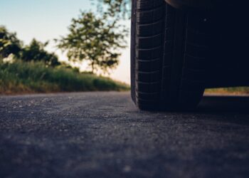 Car Picture: Pixabay