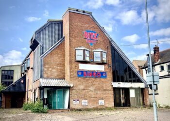 The former Ritz cinema is set to be purchased by the Wokingham Islamic Centre, Picture: Andrew Batt.