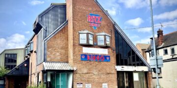 The former Ritz cinema is set to be purchased by the Wokingham Islamic Centre, Picture: Andrew Batt.