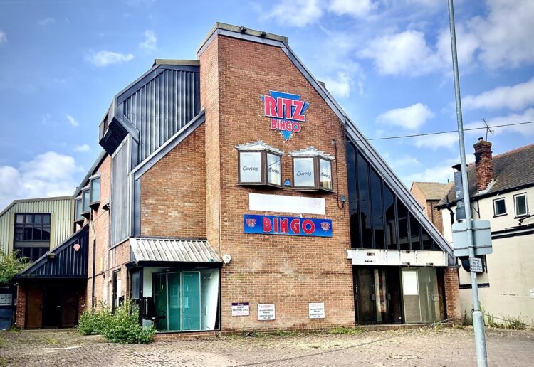The former Ritz cinema is set to be purchased by the Wokingham Islamic Centre, Picture: Andrew Batt.