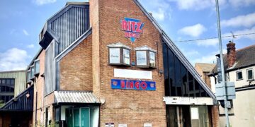 The former Ritz cinema is set to be purchased by the Wokingham Islamic Centre, Picture: Andrew Batt.