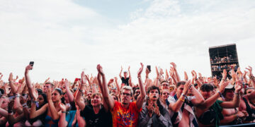 The Bastille crowd at Reading Festival 2022. Credit: Sarah Louise Bennett