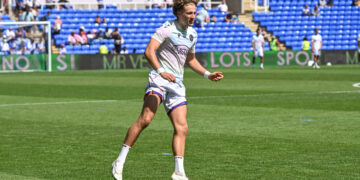 Reading FC midfielder Charlie Savage Pictures: Luke Adams
