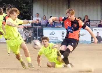 Wokingham Town v Hungerford. Pic: Andrew Batt.